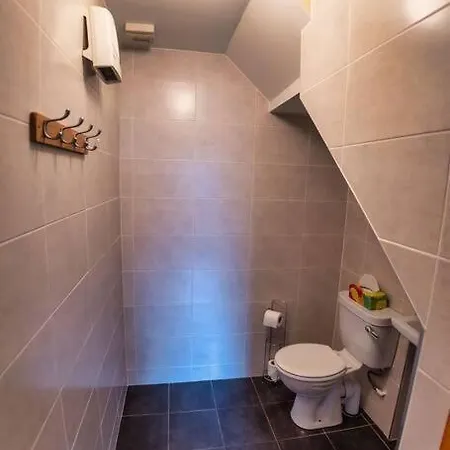 21 Village Killarney